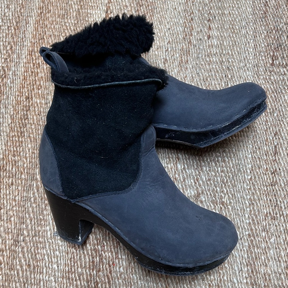 No. 6 Shearling Clogs in Black and Blue Suede